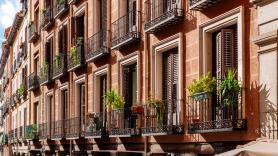 Javier Gil, experto en vivienda: "Necesitamos que la gente deje de asumir lo que le dicen los caseros como si no pudieran hacer nada"
