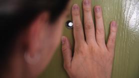 "Mi vecino está viviendo en 2032 y no sé si denunciarlo o pedirle los números del Euromillón"