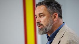 Vox usa una mítica canción del grupo Chumbawamba: ellos se enteran y sueltan todo esto de Abascal