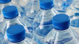 Matteo Bassetti, profesor de enfermedades infecciosas: "Hay que evitar beber agua de una botella de plástico todos los días"