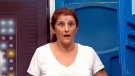 Una mujer entra al aseo y lo que se encuentra al salir es digno de una película de Star Wars