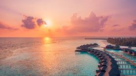 Una pareja de jubilados lo deja todo para trasladarse a las 'Maldivas europeas': "El estrés simplemente desaparece"