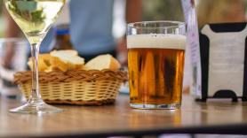 Extreme Day Trip: grupos de británicas vuelan por la mañana a Palma para tomar tapas y volver por la noche por menos de 200 euros, un ejemplo más de por qué en Baleares están hartos