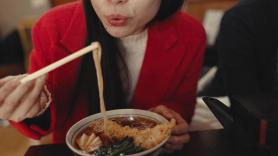 Angy, joven sevillana que trabaja en un hotel de lujo en Japón, sobre lo que come un día: "Me recuerda a mi tierra"