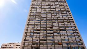 Santiago Carbó, catedrático de Economía: "El recorrido al alza del precio de la vivienda no ha terminado"