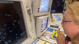 Candela dejó la abogacía a los 27 para ser controladora aérea: "La vida no está hecha para que a los 17 años tomes una decisión y apechugues con eso para siempre"