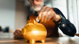 Kike Román, jubilado desde los 61 años: "Me tuve que jubilar con un 26% de penalización en mi pensión"