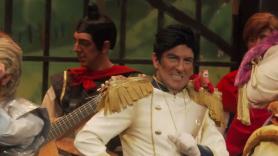 Una chirigota del Carnaval de Cádiz le canta a los afectados de Valencia y el público rompe en aplausos