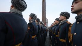 Putin necesita más hombres para la guerra, así que pasa al plan B