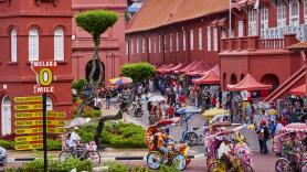 Una pareja va de viaje a Malasia y lo que se encuentran no es para nada lo que esperaban