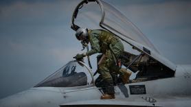 Juan Bengoechea, comandante del Ejército del Aire: "Romper la barrera del sonido es lo que más defrauda: no sientes nada, miras un instrumento que te dice que ya has pasado la velocidad del sonido y ya está"