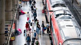 Nuevo caos en Renfe: la circulación ferroviaria entre Madrid-Galicia permanece interrumpida debido a una incidencia