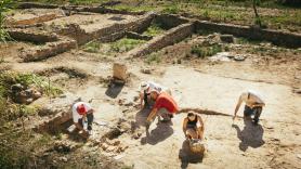 Los arqueólogos no dan crédito: entre 950 objetos de hierro de la Edad del Hierro descubren los carros de cuatro ruedas más antiguos de Gran Bretaña