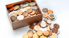 Abren la caja de colecta de un santuario tras 15 años y se encuentran con 60 kilos de monedas y billetes de 50 euros