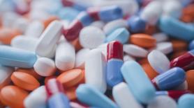 La guerra con Irán endurece el shock de precios en la industria química: los plásticos han subido hasta un 50% en un mes y los fabricantes advierten de que lo repercutirán en el precio del yogur, el champú y los medicamentos