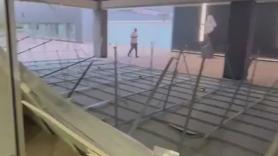 Así ha quedado un porche del hospital Zendal después de que se derrumbara el techo