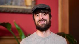 El escritor David Uclés logra el 82º Premio Nadal con 'La ciudad de las luces muertas'