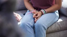 Gemma Parramon, psiquiatra: "Tengo pacientes que 10 días al mes no pueden levantarse de la cama. No les puedo decir que son exageradas y que se aguanten"