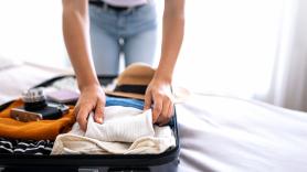 Una pareja decide dejar de fingir que les gusta hacer lo mismo y se van de vacaciones por separado: "Él ama bucear y a mí no me interesa en absoluto"