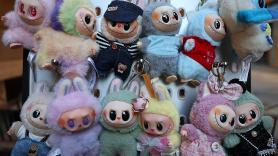 Confirmado: 8 de cada 10 Labubus llevan ropa con algodón procedente de la región uigur de China, denunciada por la ONU por trabajo forzoso