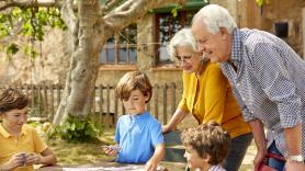 Los niños que tienen una relación muy cercana con sus abuelos suelen desarrollar estos rasgos
