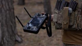 "Como matar una mosca con una ametralladora": un piloto ucraniano describe la escena de un tanque de la OTAN abriendo fuego contra su dron en un simulacro