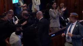 Expulsan a dos miembros del Knesset al gritar "genocidio" durante el discurso de Trump