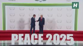 10 segundos y un tensísimo apretón: el 'reencuentro' exprés entre Donald Trump y Pedro Sánchez