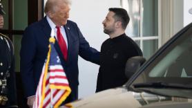 Trump recibe a Zelenski un día después de hablar con Putin por teléfono