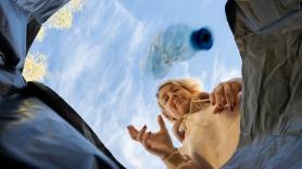 Un hombre tira a la basura 100.000 euros en lingotes de oro y la policía los halla en un vertedero