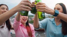 ¿Son los 'Z' más sanos? Los jóvenes marcan mínimos en consumo de alcohol, cannabis y tabaco