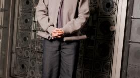 Gustaf Westman, diseñador de Ikea, vive en un apartamento de 30 metros: "Con un cristal transformas una habitación entera"