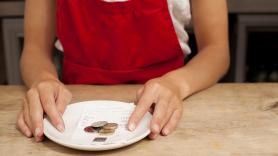 Un hostelero le dice a una aspirante a camarera que los días de prueba no estará asegurada y la respuesta de ella es de las que sientan cátedra