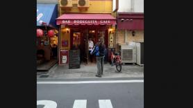 Lo que ve que hay en la televisión de un bar de Japón es marca España: pocas veces se verá allí