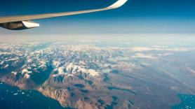 Unos pasajeros, sorprendidos por la ruta del vuelo: "A Europa por el Pacífico y sobre el Polo Norte"