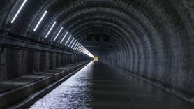 Pocos se imaginan cuánto mide el túnel más largo del mundo que ningún coche puede atravesar
