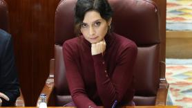 Una profesora ve lo que Ayuso ha dicho de la inmigración y su reacción es digna de matrícula: "No sé en qué mundo vive"