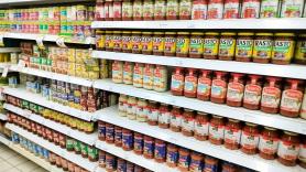 Un país apila una montaña de 600.000 toneladas de salsa de pasta de tomate sin vender tras la decisión de Italia