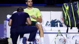 Carlos Alcaraz se cae de la Copa Davis por una lesión en el isquio de su pierna derecha