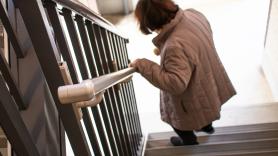 Ana Esteban, jubilada de 65 años, revela un problema para los pensionistas: "No me quieren de inquilina por mi edad"