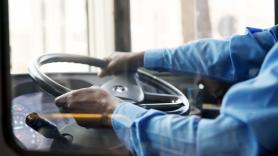 En una ciudad lanzan la campaña para viajar gratis en el autobús siempre que se hagan 20 sentadillas correctamente