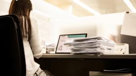 Rafael Alonso, experto en RRHH, revela por qué las personas que más trabajan en la empresa son las más perjudicadas