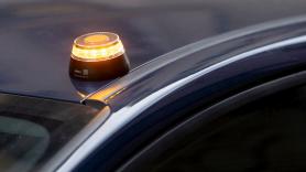 Los creadores de la baliza V-16 desmienten el principal bulo y responden a si se han hecho ricos con ella