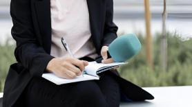 Carme, periodista de 63 años: "Tengo denegada la jubilación y mientras espero la respuesta al recurso, ni cotizo ni cobro"