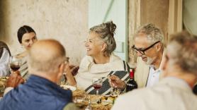 Revelan el secreto de la familia más longeva del mundo: todos comían la misma comida con los mismos ingredientes todos los días