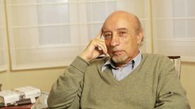 Manuel Vicent usa un acontecimiento que marcó la Transición para criticar lo que pasa hoy en el Congreso