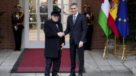 Pedro Sánchez recibe a Mahmoud Abbas en Madrid: "España caminará siempre de la mano de Palestina, un país amigo"