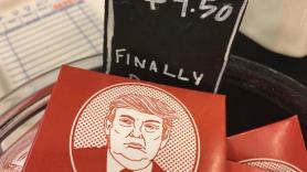 Hay más imágenes: los demócratas publican nuevas fotos de Epstein en las que se puede ver a Trump, Bill Clinton y Steve Bannon