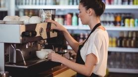 El Gobierno planea ampliar la deducción para que el IRPF no se coma la subida del salario mínimo