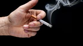 La organización antitabaco más influyente del mundo cuestiona el camino de España hacia el fin del cigarrillo: "Las enfermedades graves no provienen de la nicotina"